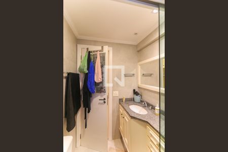 Apartamento à venda com 212m², 3 quartos e 3 vagas Apartamento à venda com 212m², 3 quartos e 3 vagasBanheiro do Quarto 3