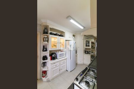 Apartamento à venda com 212m², 3 quartos e 3 vagas Apartamento à venda com 212m², 3 quartos e 3 vagasCozinha