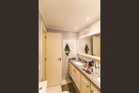 Apartamento à venda com 212m², 3 quartos e 3 vagas Apartamento à venda com 212m², 3 quartos e 3 vagasBanheiro do Quarto 2