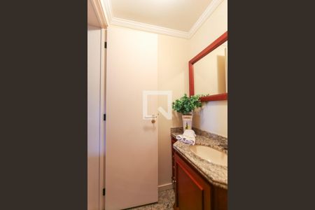 Apartamento à venda com 212m², 3 quartos e 3 vagas Apartamento à venda com 212m², 3 quartos e 3 vagasLavabo