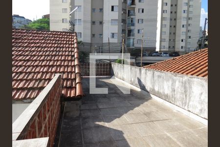 Casa à venda com 236m², 2 quartos e 5 vagasVaranda