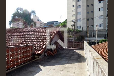 Casa à venda com 236m², 2 quartos e 5 vagasVaranda