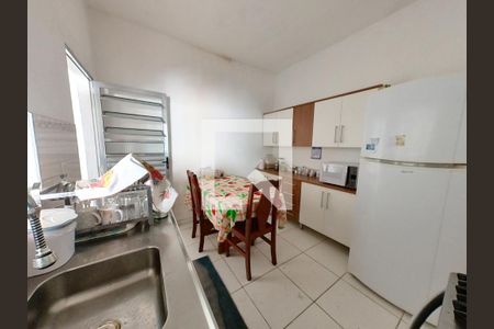 Casa à venda com 236m², 2 quartos e 5 vagasCozinha