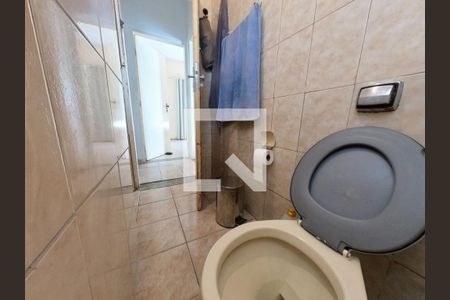 Casa à venda com 236m², 2 quartos e 5 vagasBanheiro