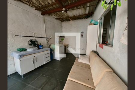 Casa à venda com 236m², 2 quartos e 5 vagasLavanderia