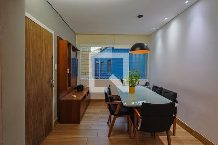Sala de apartamento à venda com 3 quartos, 110m² em Floresta, Belo Horizonte