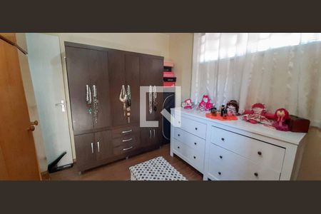 Casa à venda com 169m², 4 quartos e 2 vagas Casa à venda com 169m², 4 quartos e 2 vagasQuarto 2