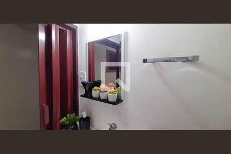 Casa à venda com 169m², 4 quartos e 2 vagas Casa à venda com 169m², 4 quartos e 2 vagasLavabo