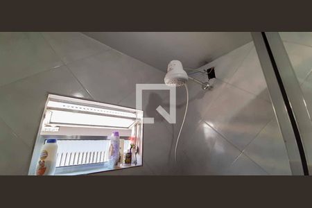 Casa à venda com 169m², 4 quartos e 2 vagas Casa à venda com 169m², 4 quartos e 2 vagasBanheiro da Suíte