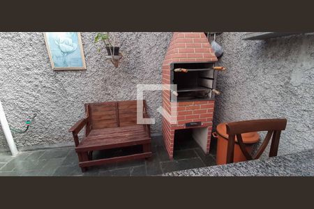 Casa à venda com 169m², 4 quartos e 2 vagas Casa à venda com 169m², 4 quartos e 2 vagasÁrea Gourmet