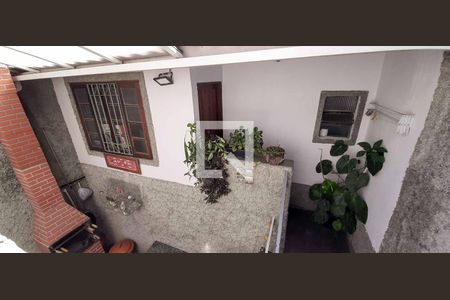 Casa à venda com 169m², 4 quartos e 2 vagas Casa à venda com 169m², 4 quartos e 2 vagasVista da Suíte