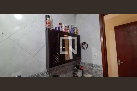 Casa à venda com 169m², 4 quartos e 2 vagas Casa à venda com 169m², 4 quartos e 2 vagasBanheiro da Suíte