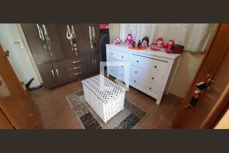 Casa à venda com 169m², 4 quartos e 2 vagas Casa à venda com 169m², 4 quartos e 2 vagasQuarto 2