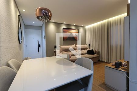 Sala de apartamento à venda com 2 quartos, 62m² em Sítio Pinheirinho, São Paulo