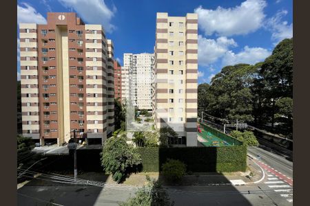 Vista Quarto 1 de apartamento para alugar com 2 quartos, 59m² em Vila Santana, São Paulo
