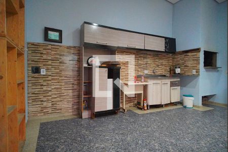 Casa à venda com 242m², 4 quartos e 1 vagaCozinha