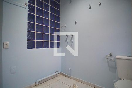 Banheiro da Suíte de casa à venda com 4 quartos, 242m² em Vila Jardim, Porto Alegre