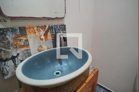 Casa à venda com 242m², 4 quartos e 1 vagaBanheiro Corredor