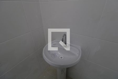 Casa para alugar com 90m², 2 quartos e 1 vagaPia do banheiro