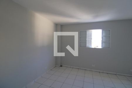 Quarto 2 de casa para alugar com 2 quartos, 90m² em Terceira Divisão de Interlagos, São Paulo