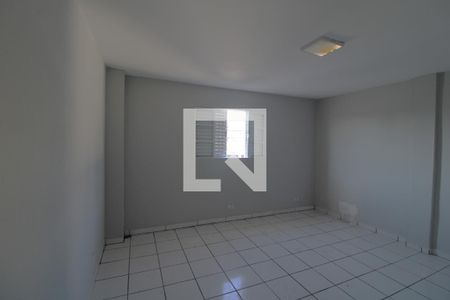 Quarto 2 de casa para alugar com 2 quartos, 90m² em Terceira Divisão de Interlagos, São Paulo