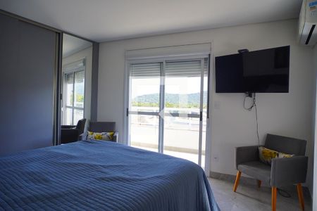 Quarto Suíte 1 de apartamento para alugar com 2 quartos, 128m² em Rio Tavares, Florianópolis