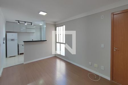 Sala de apartamento para alugar com 2 quartos, 45m² em Jardim Anton Von Zuben, Campinas