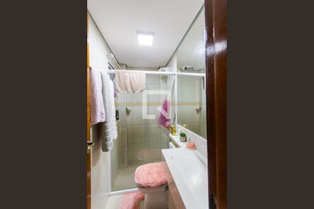 Apartamento à venda com 69m², 2 quartos e 2 vagasBanheiro da Suíte