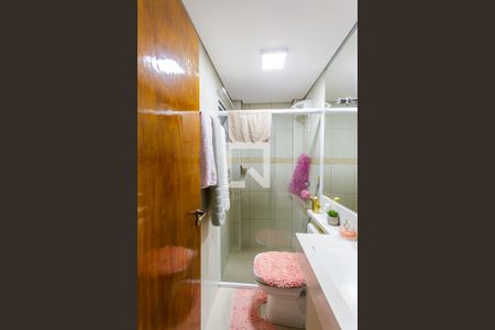 Apartamento à venda com 69m², 2 quartos e 2 vagasBanheiro da Suíte