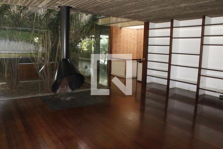 Sala 3 de casa à venda com 3 quartos, 976m² em Cidade Jardim, São Paulo