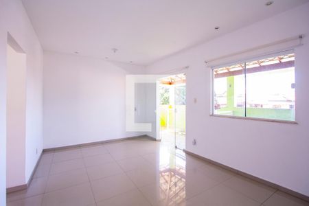 Sala de casa para alugar com 2 quartos, 78m² em Trindade, São Gonçalo
