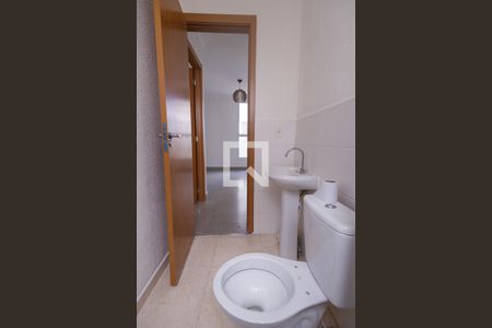 Apartamento para alugar com 42m², 2 quartos e 1 vaga Apartamento para alugar com 42m², 2 quartos e 1 vagaBanheiro Corredor