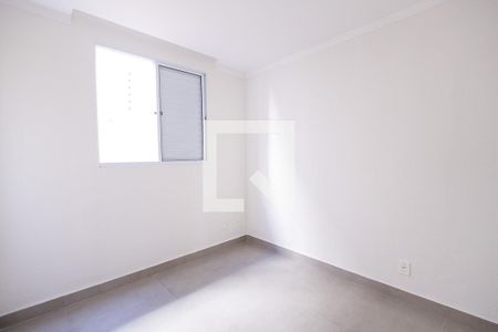Quarto 2 de apartamento para alugar com 2 quartos, 42m² em Parque Senhor do Bonfim, Taubaté
