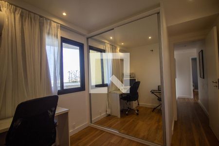 Apartamento à venda com 217m², 3 quartos e 2 vagasQuarto
