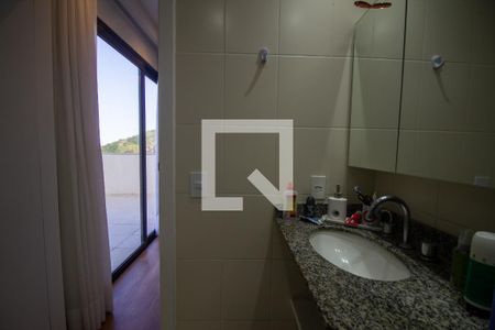 Apartamento à venda com 217m², 3 quartos e 2 vagasBanheiro da Suíte