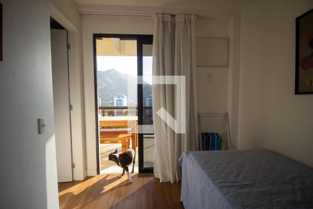 Apartamento à venda com 217m², 3 quartos e 2 vagasQuarto de Serviço