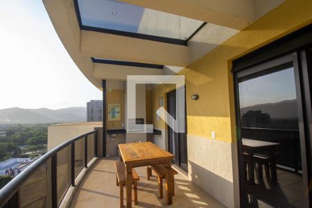 Apartamento à venda com 217m², 3 quartos e 2 vagasVaranda