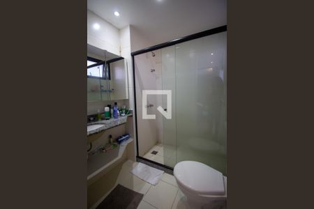 Apartamento à venda com 217m², 3 quartos e 2 vagasBanheiro da Suíte