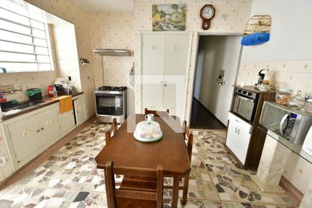 Casa à venda com 260m², 4 quartos e 1 vagaCozinha