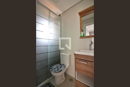 Casa de condomínio para alugar com 232m², 3 quartos e 2 vagasBanheiro Social