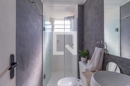 Banheiro de apartamento para alugar com 2 quartos, 55m² em São Pedro, Osasco
