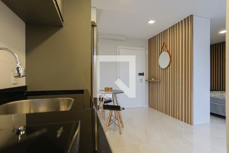 Cozinha de apartamento para alugar com 1 quarto, 37m² em Jardim Botânico, Porto Alegre