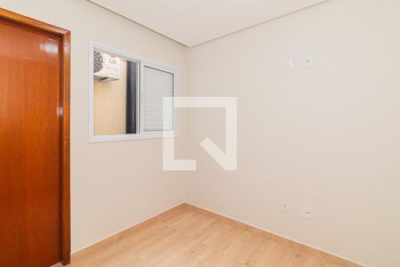 Quarto 2 de casa para alugar com 2 quartos, 70m² em Vila Isolina Mazzei, São Paulo