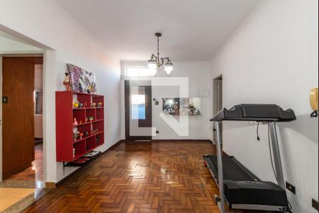 Sala de casa à venda com 3 quartos, 302m² em Vila Gumercindo, São Paulo