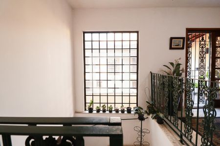 Casa à venda com 183m², 3 quartos e 3 vagasEscada