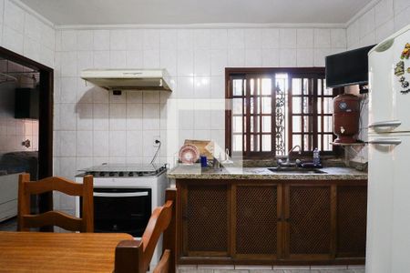 Casa à venda com 183m², 3 quartos e 3 vagasCozinha