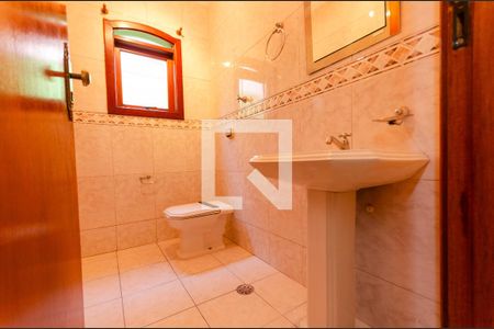 Casa à venda com 215m², 4 quartos e 5 vagasLavabo