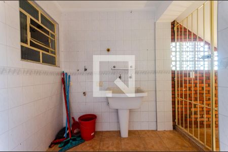 Casa à venda com 215m², 4 quartos e 5 vagasÁrea de Serviço