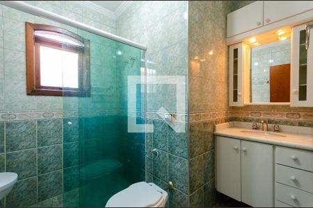 Casa à venda com 215m², 4 quartos e 5 vagasBanheiro da Suíte