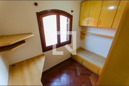 Casa à venda com 215m², 4 quartos e 5 vagasQuarto 2